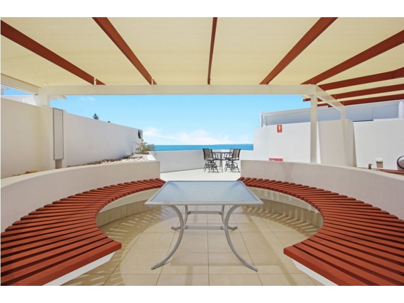 2/46-48 Prince Edward Parade, Redcliffe QLD 4020