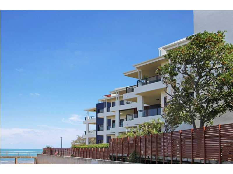 2/46-48 Prince Edward Parade, Redcliffe QLD 4020