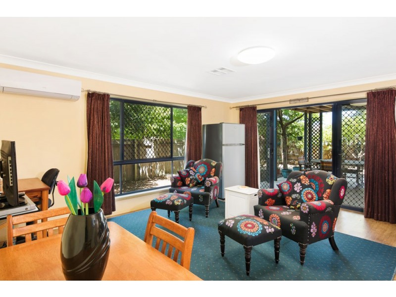 1 Leicester Court, Kippa-ring QLD 4021
