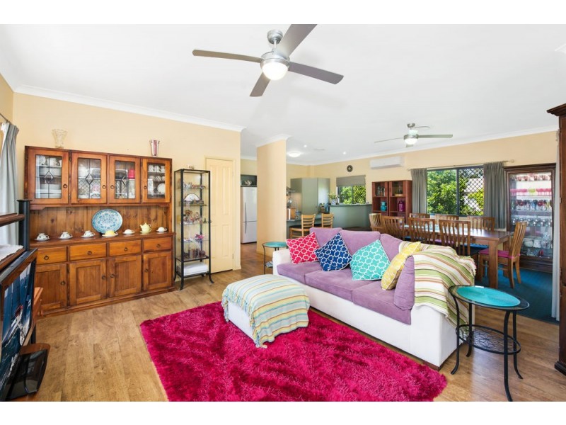 1 Leicester Court, Kippa-ring QLD 4021