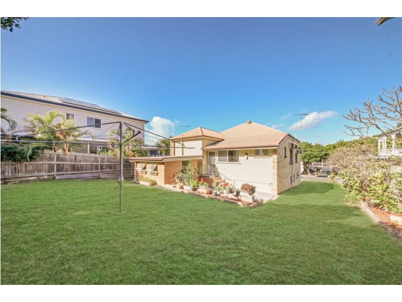 32 Ada Street, Windsor QLD 4030