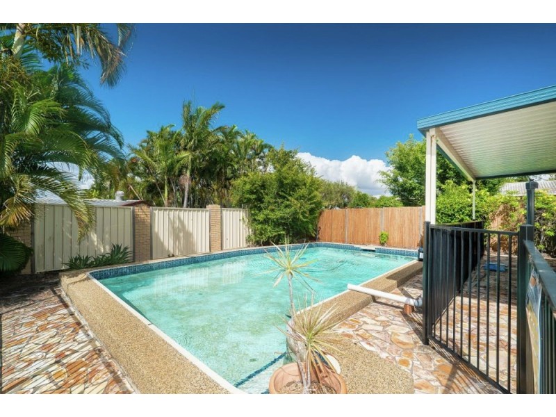 30 Magnolia Street, Margate QLD 4019