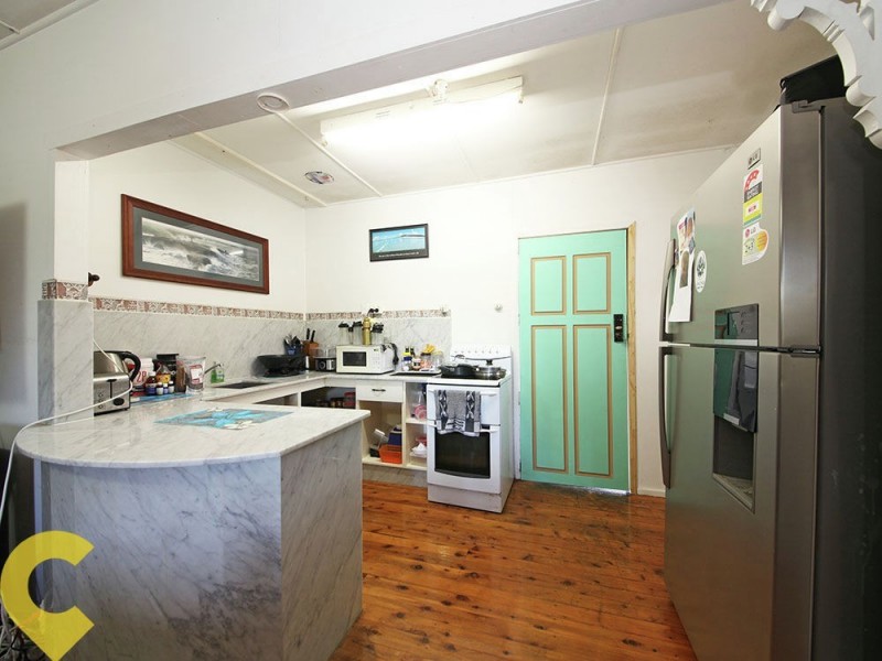 37 Enoch Street, Clontarf QLD 4019