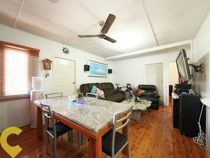37 Enoch Street, Clontarf QLD 4019