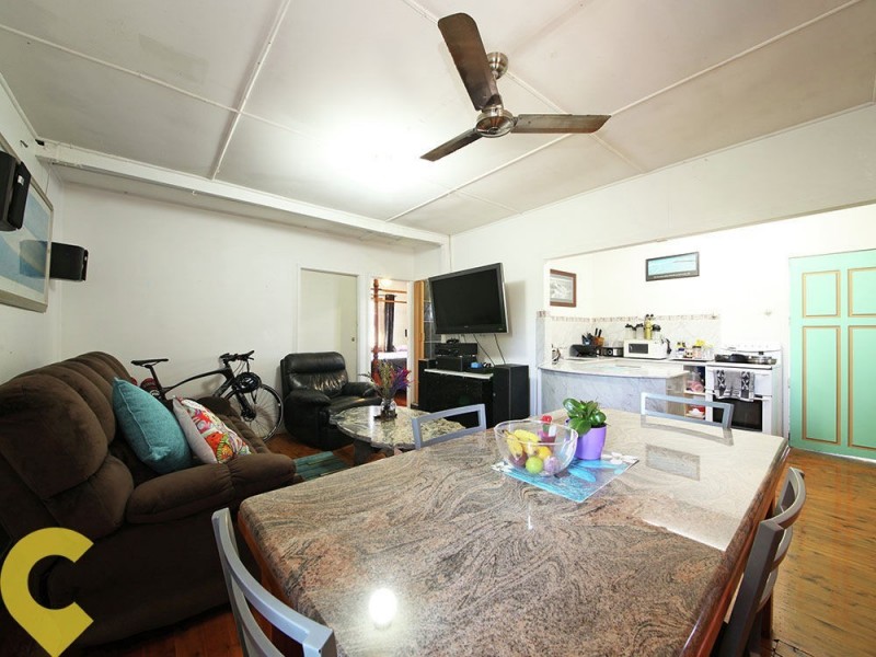 37 Enoch Street, Clontarf QLD 4019