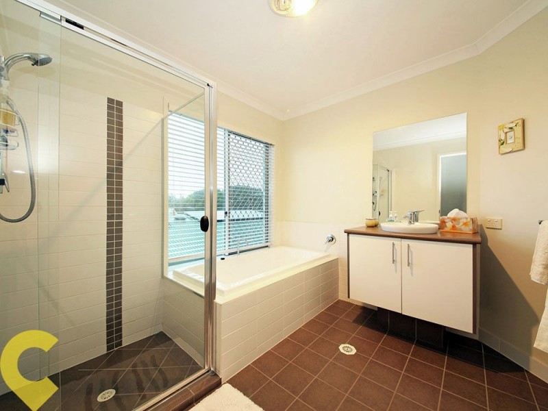 32 Baldwin Street, Redcliffe QLD 4020