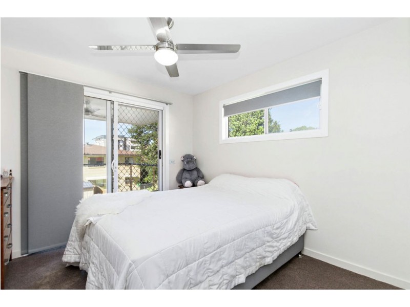 24a Dix Street, Redcliffe QLD 4020