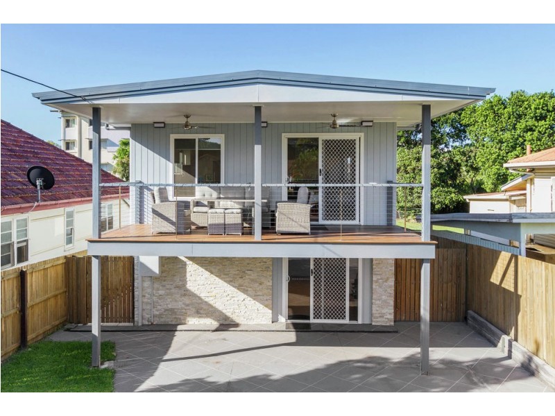 24a Dix Street, Redcliffe QLD 4020