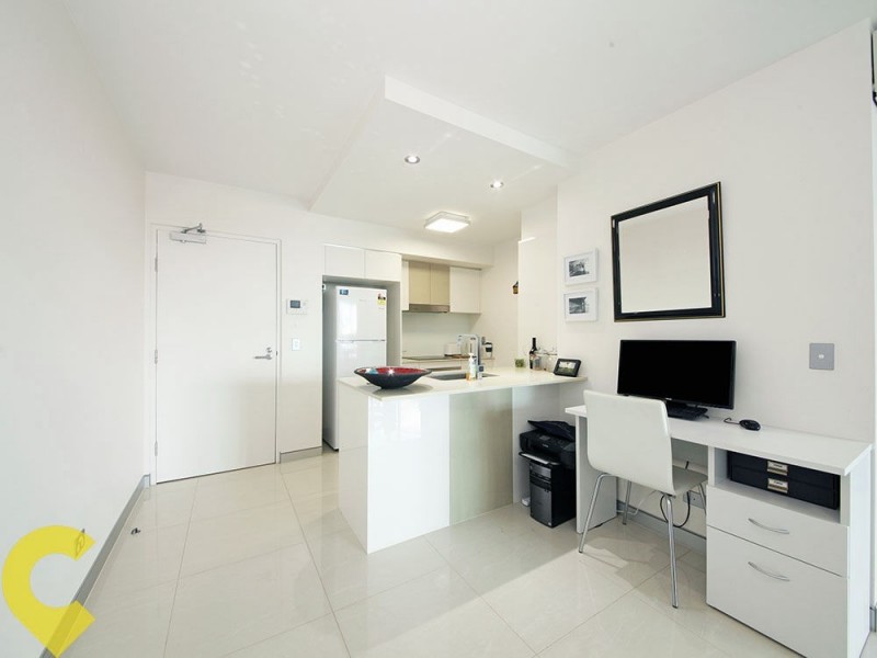 2/80 Hornibrook Esplanade, Clontarf QLD 4019