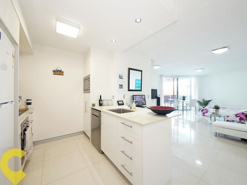 2/80 Hornibrook Esplanade, Clontarf QLD 4019