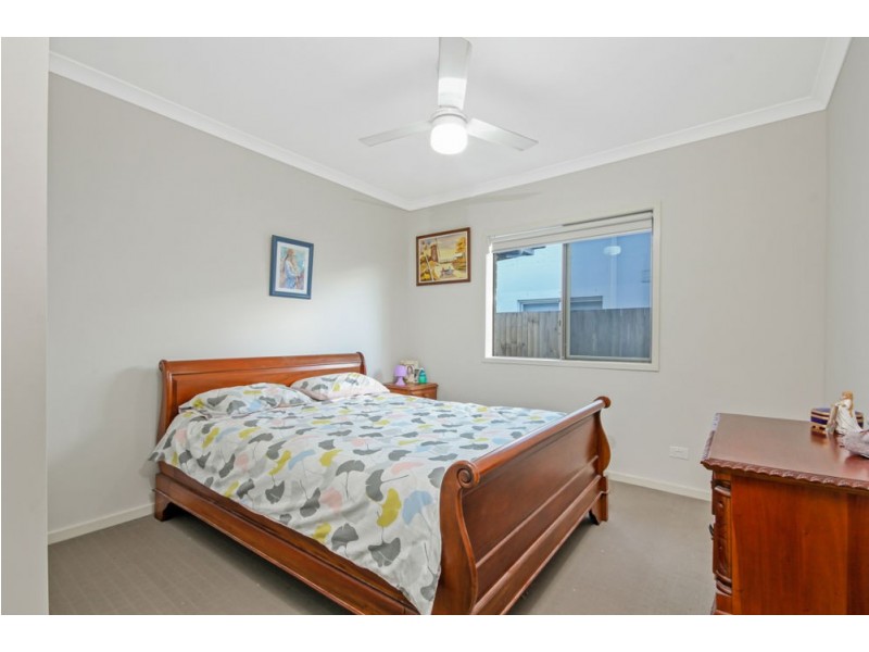 61 Hinton Crescent, Mango Hill QLD 4509