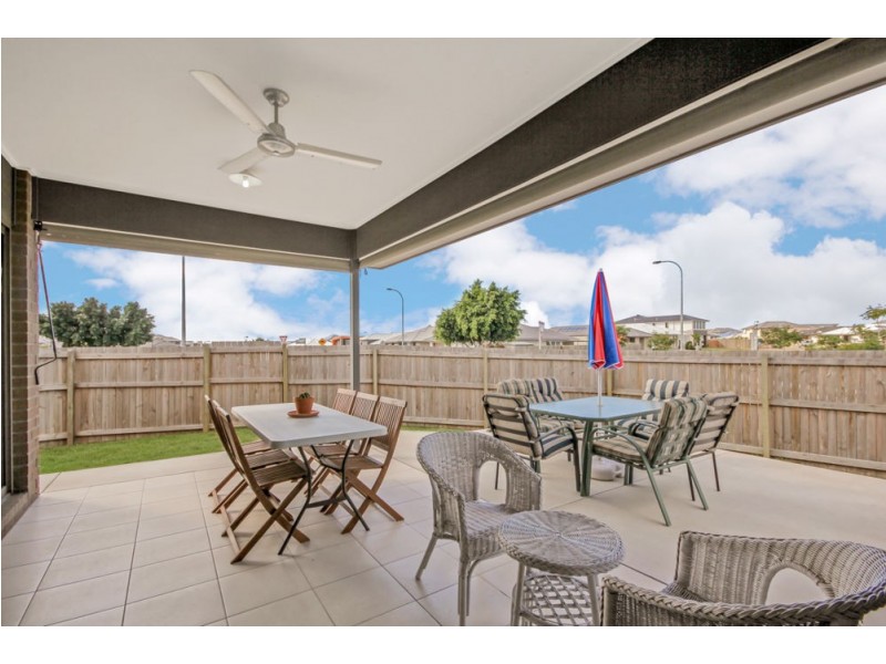 61 Hinton Crescent, Mango Hill QLD 4509