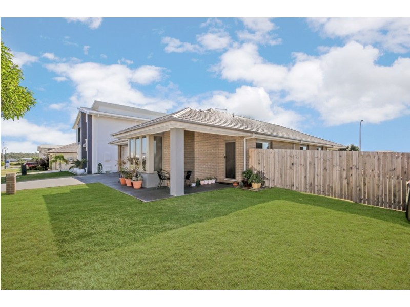 61 Hinton Crescent, Mango Hill QLD 4509