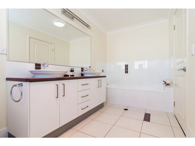 11/15 Lane Street, Clontarf QLD 4019
