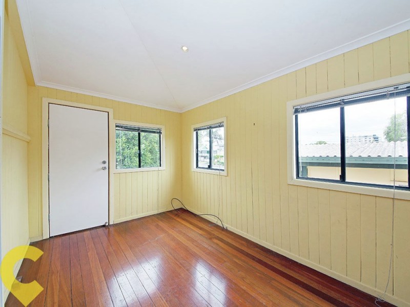 24 John Street, Redcliffe QLD 4020