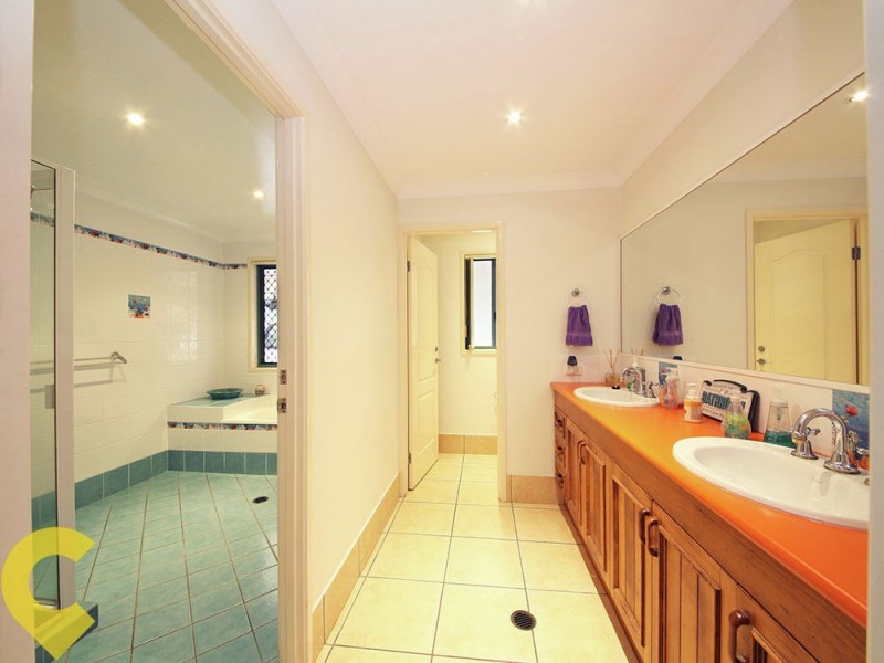 8-14 Spedito Street, Ningi QLD 4511