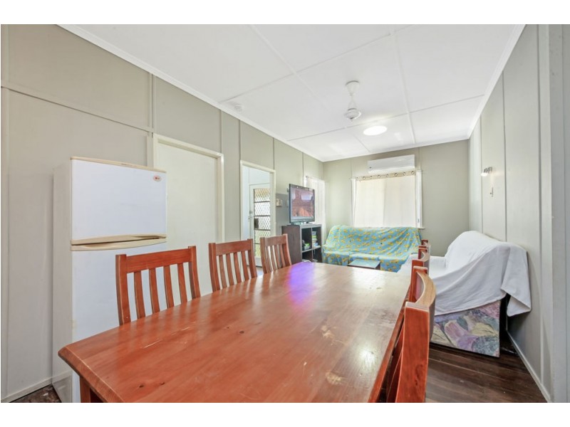 7 Westbrook Street, Woody Point QLD 4019