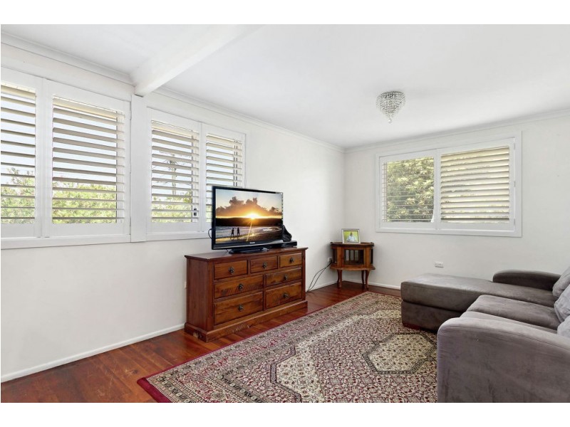 23 Knights Tce, Margate QLD 4019