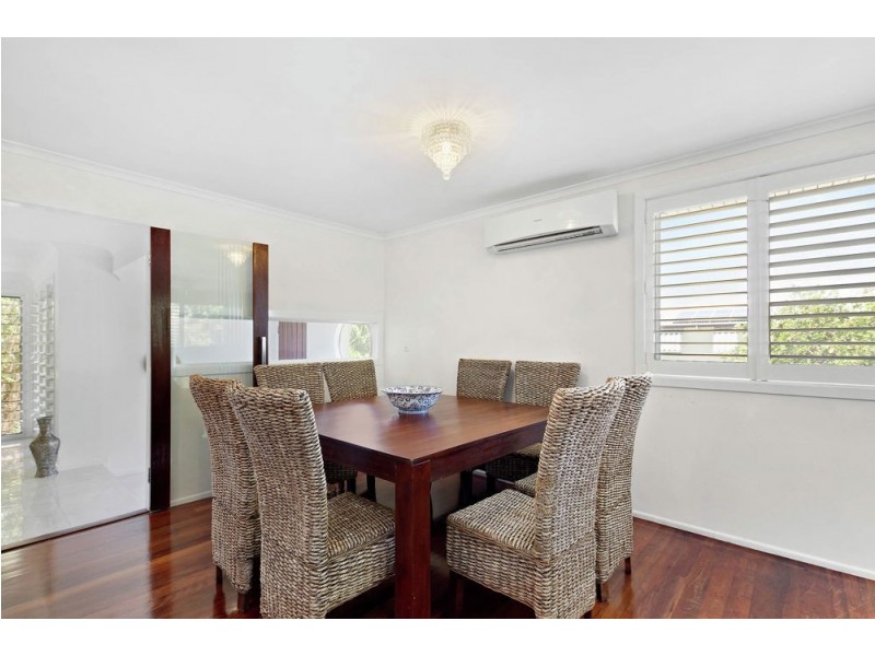 23 Knights Tce, Margate QLD 4019