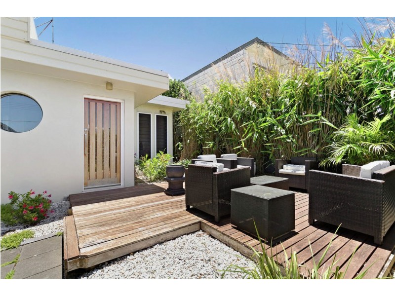 23 Knights Tce, Margate QLD 4019