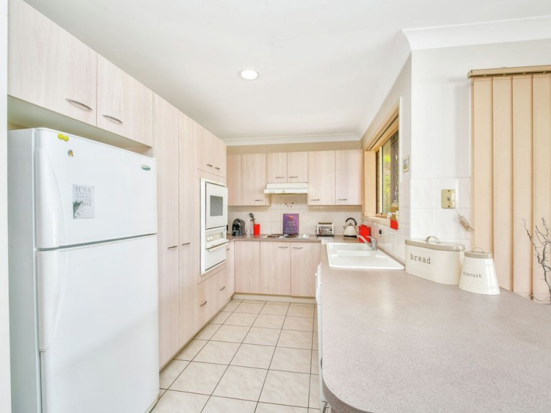 4/32 Silvyn Street, Redcliffe QLD 4020