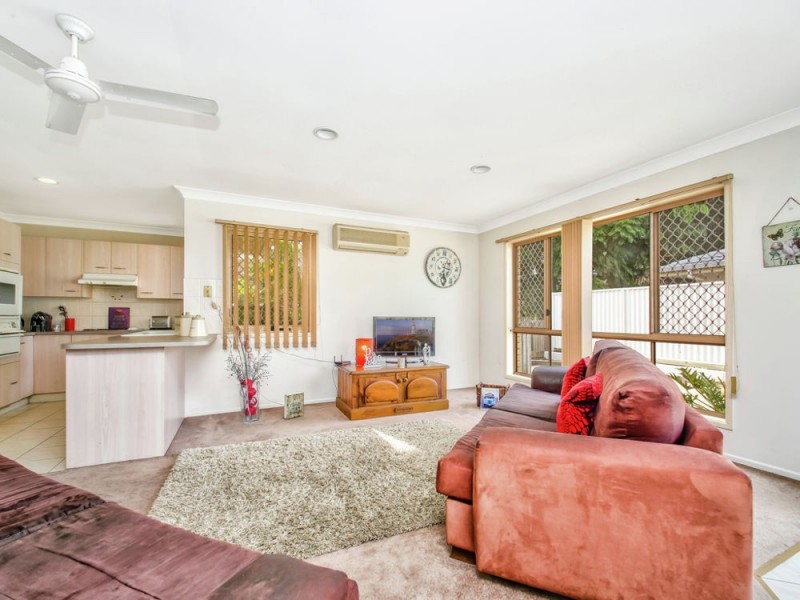 4/32 Silvyn Street, Redcliffe QLD 4020