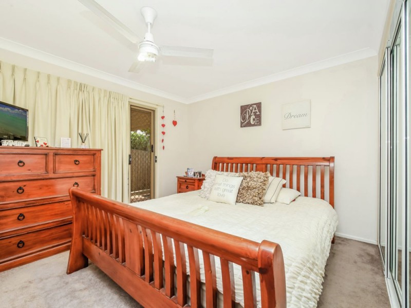 4/32 Silvyn Street, Redcliffe QLD 4020