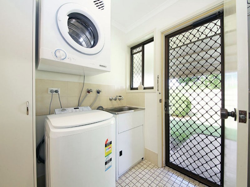 1/151A Maine Road, Clontarf QLD 4019