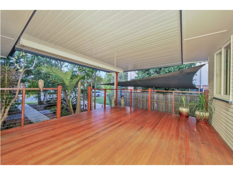 5 Rotary Crescent, Redcliffe QLD 4020