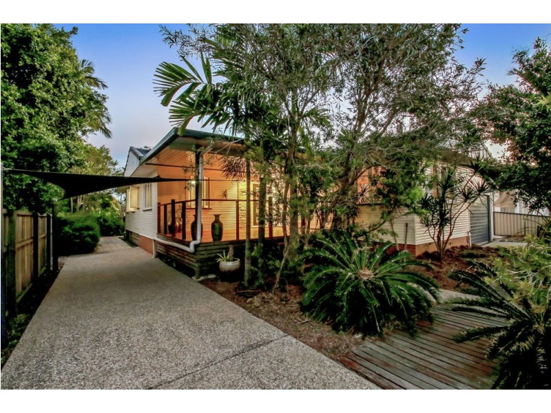 5 Rotary Crescent, Redcliffe QLD 4020
