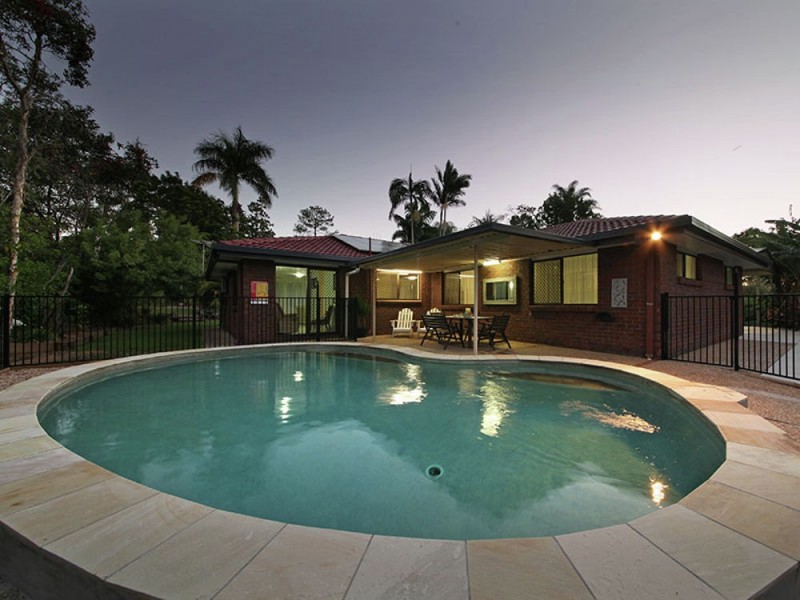 14 Kestrel Court, Morayfield QLD 4506