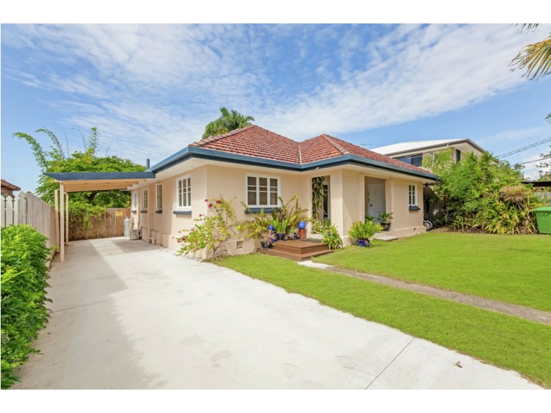 396 Oxley Avenue, Redcliffe QLD 4020