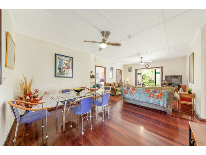396 Oxley Avenue, Redcliffe QLD 4020