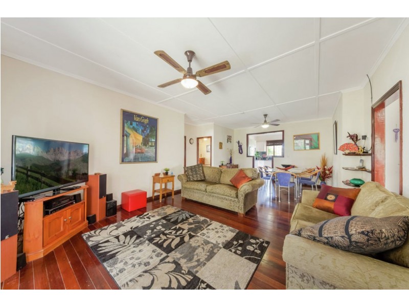396 Oxley Avenue, Redcliffe QLD 4020