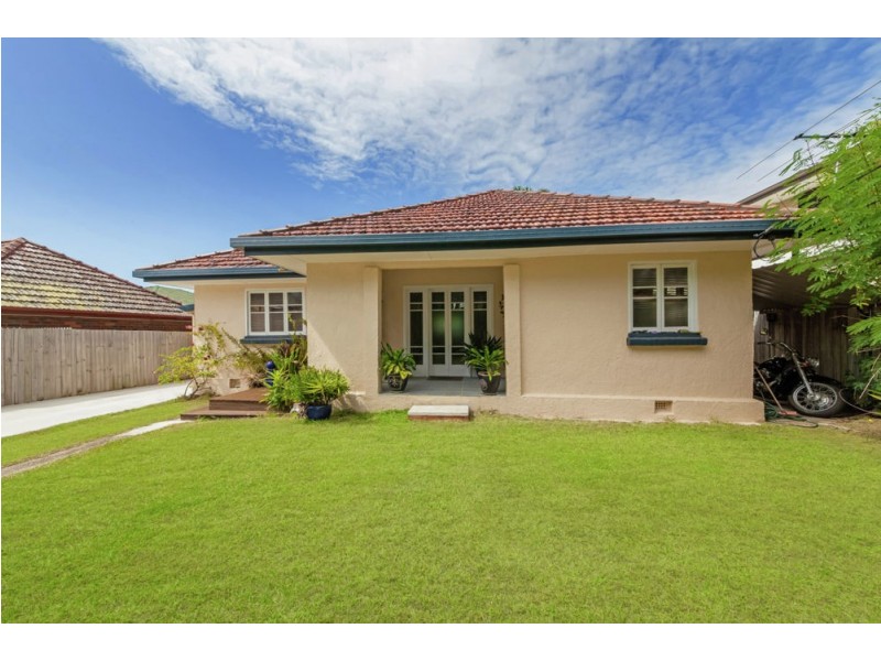 396 Oxley Avenue, Redcliffe QLD 4020