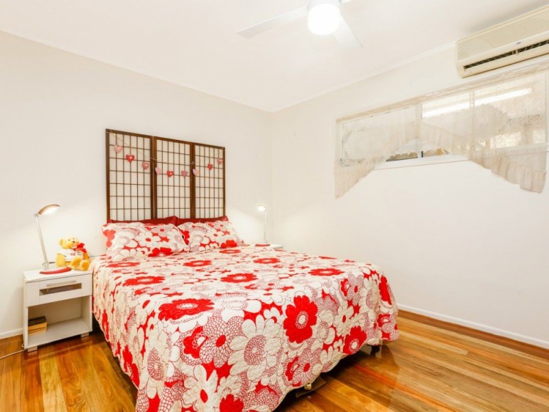 257 MacDonnell Road, Clontarf QLD 4019