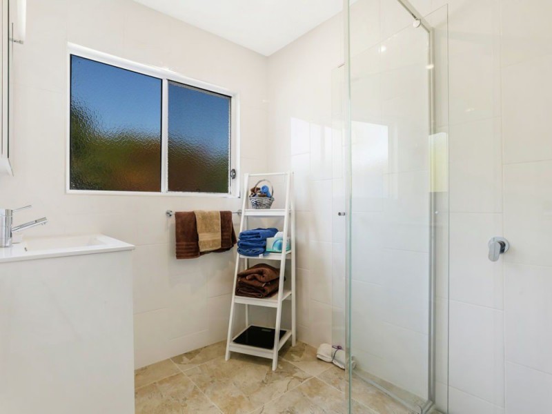 257 MacDonnell Road, Clontarf QLD 4019