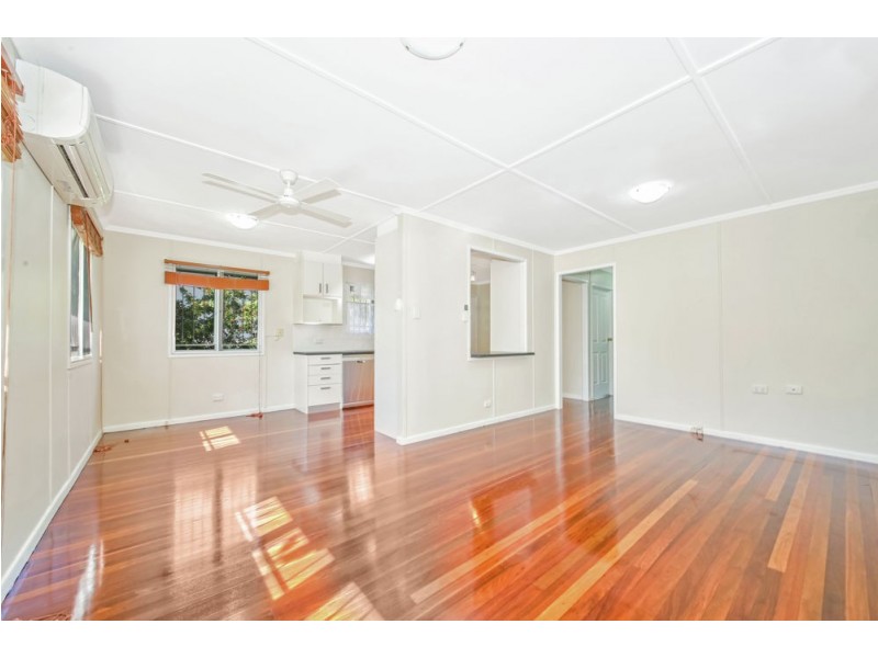 28 Windsor Street, Margate QLD 4019