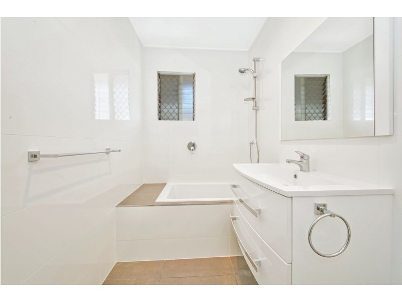 28 Windsor Street, Margate QLD 4019