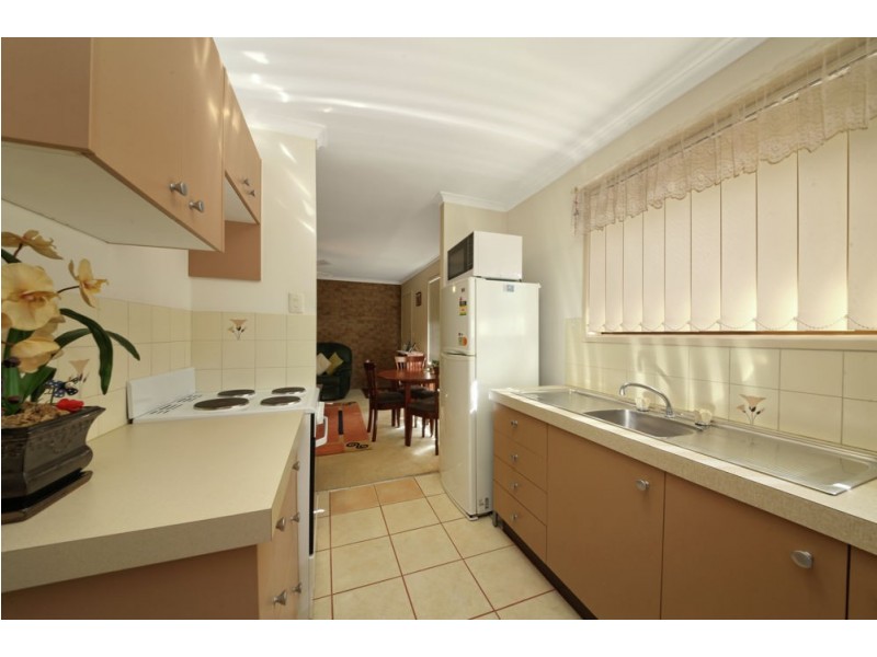 1/18 Ella Street, Redcliffe QLD 4020