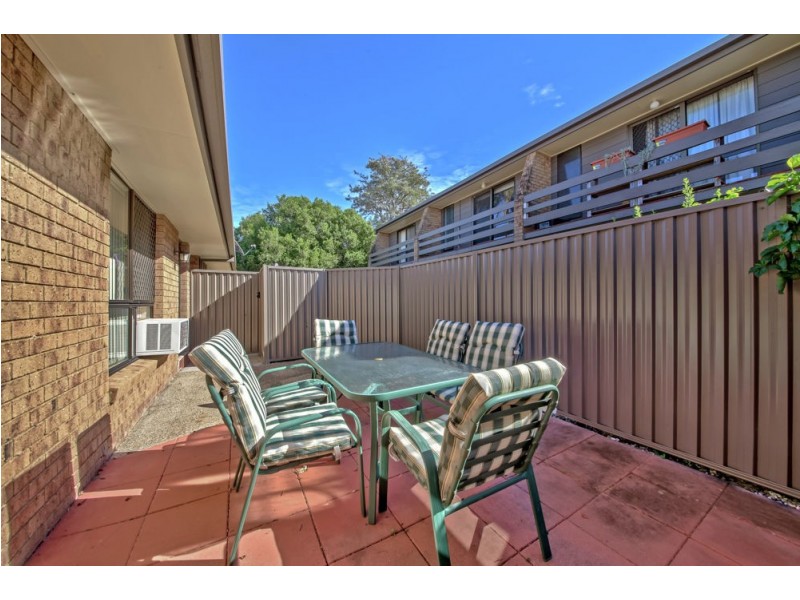 1/18 Ella Street, Redcliffe QLD 4020
