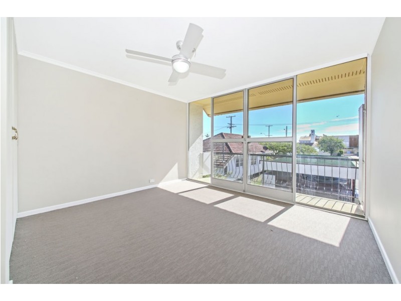 1/31 King Street, Woody Point QLD 4019