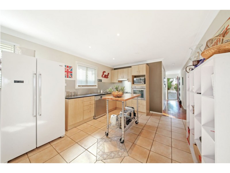 19 Livermore Street, Redcliffe QLD 4020