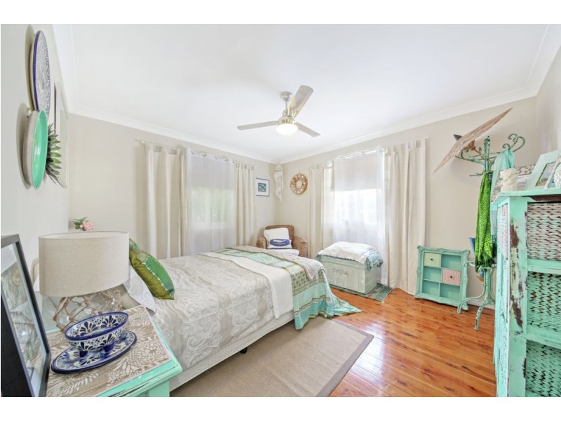 19 Livermore Street, Redcliffe QLD 4020