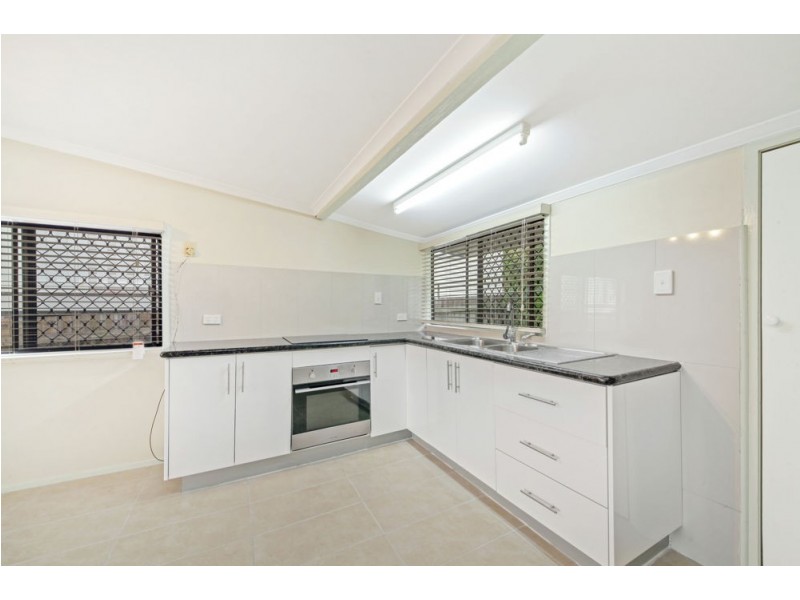 30 Hale Street, Margate QLD 4019