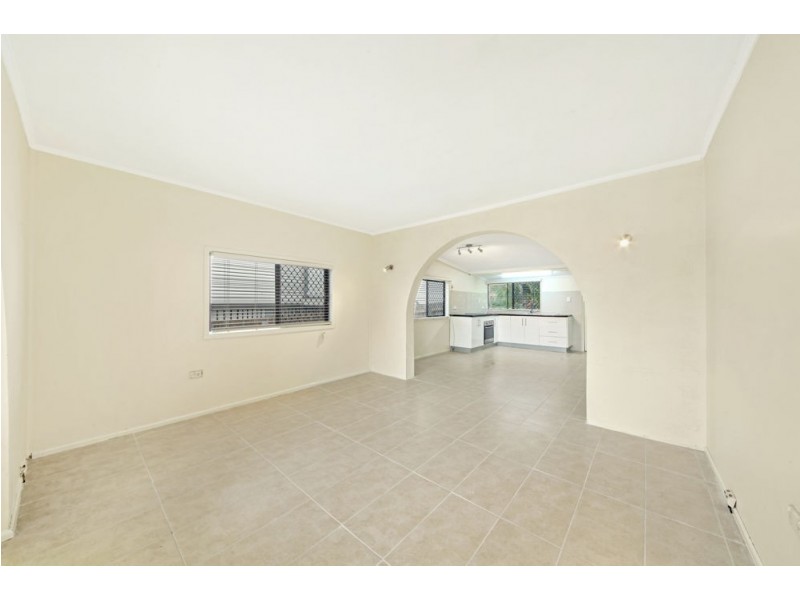 30 Hale Street, Margate QLD 4019