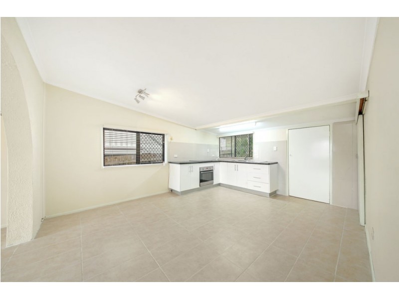 30 Hale Street, Margate QLD 4019