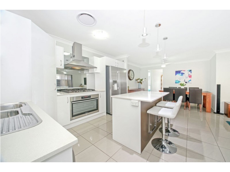 10 Eucla Street, Fitzgibbon QLD 4018