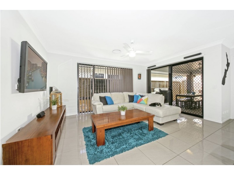 10 Eucla Street, Fitzgibbon QLD 4018