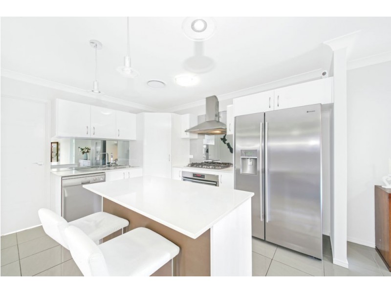 10 Eucla Street, Fitzgibbon QLD 4018
